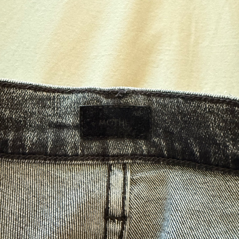 MOTHER Wrapper Patch Spingy Ankle Jogger Jeans (color: Train Stops) - Picture 6 of 7
